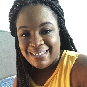 Meet your Posher, Halie